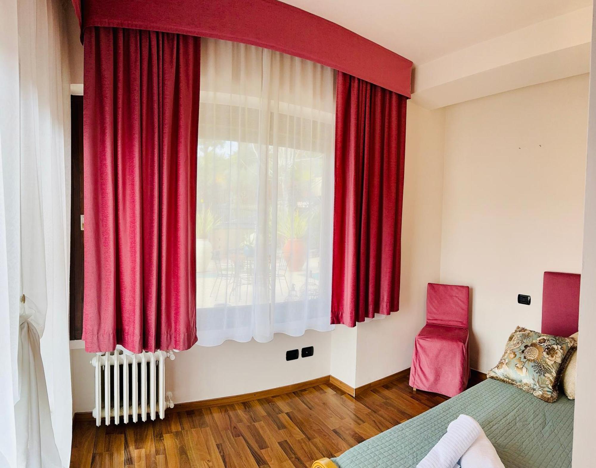 Welcome Traveller Frida'S Rooms Caprino Veronese Exteriör bild