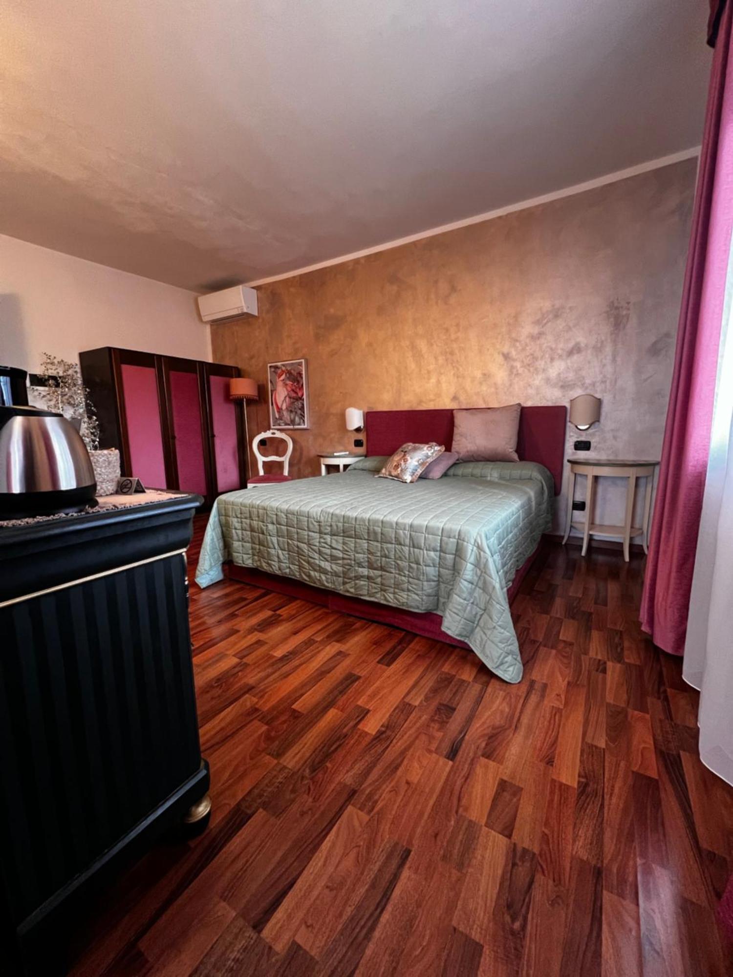 Welcome Traveller Frida'S Rooms Caprino Veronese Exteriör bild